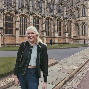 Meet your Posher, Kara anne